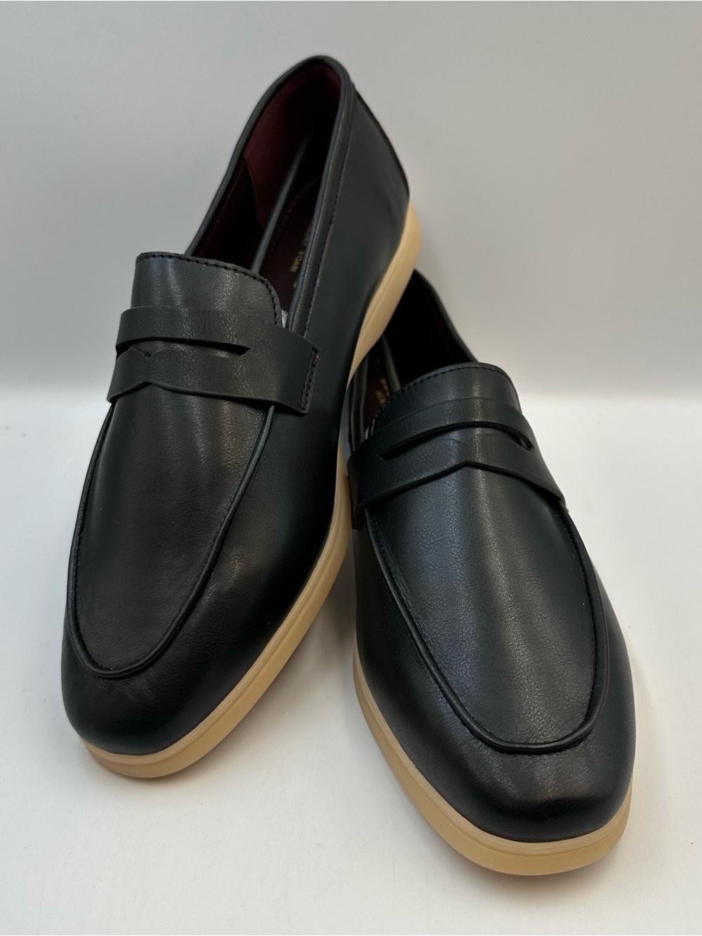 Cushionaire Black Loafer Jetset Soft Vegan Leather Womens 8W Memory Foam Penny